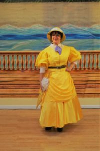 2 Parasol closed right side follow me