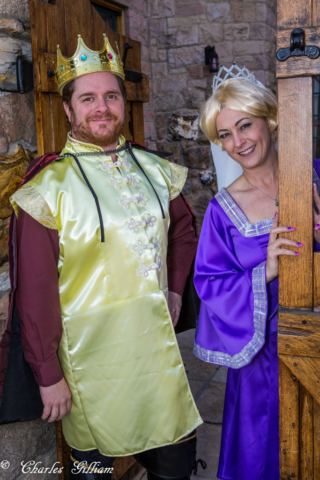 King David, Queen Leah,